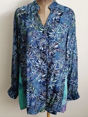 Soft Surroundings Navy and Teal Floral Button-Down Shirt Carribean Tie Dye